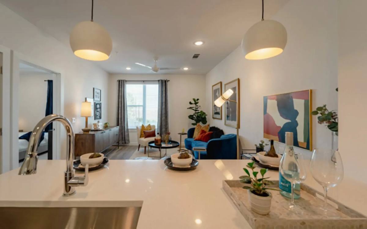 6324 N Lamar Blvd #A1, Austin, TX 78752 - Apartment for Rent - Image 9