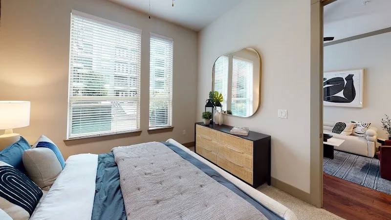 2828 Lemmon Ave E, Dallas, TX 75204 - Apartment for Rent - Image 2