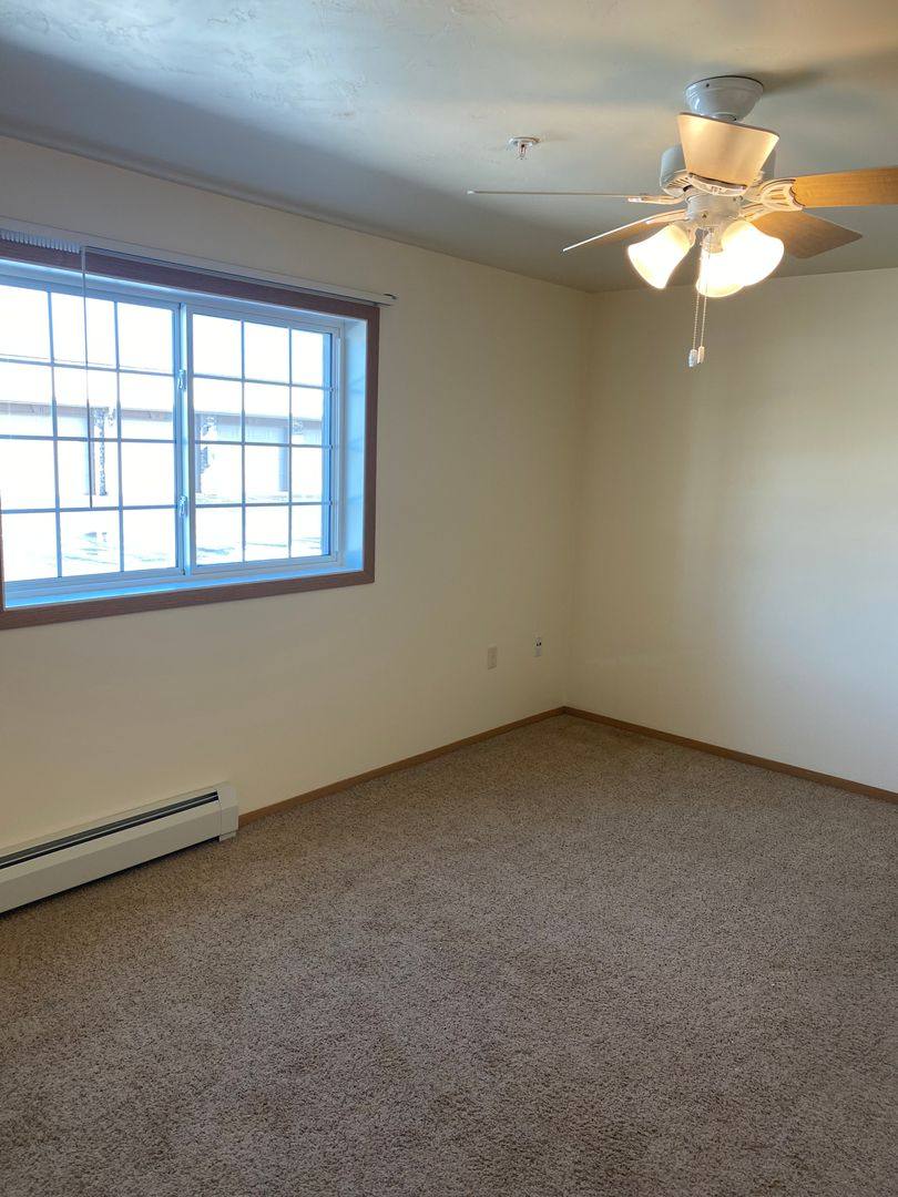 515, 525 & 535 W Schindler Place, Menasha, WI 54952 - Apartment for Rent - Image 6