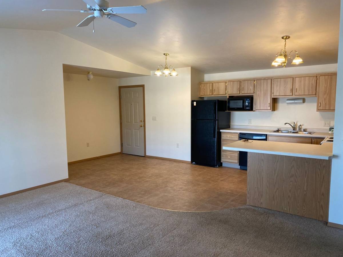 515, 525 & 535 W Schindler Place, Menasha, WI 54952 - Apartment for Rent - Image 10