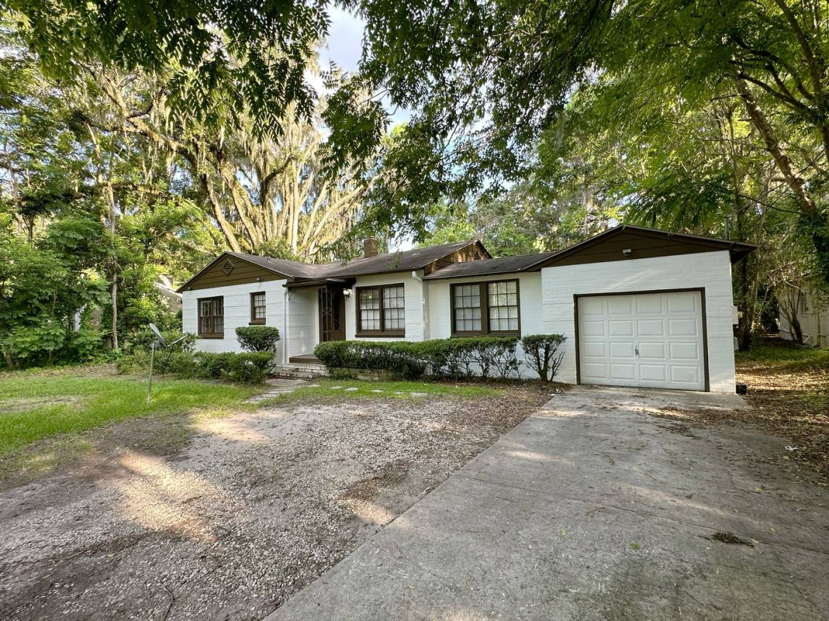 2619 NW 2nd Ave, Gainesville, FL 32607 - House for Rent - Image 1