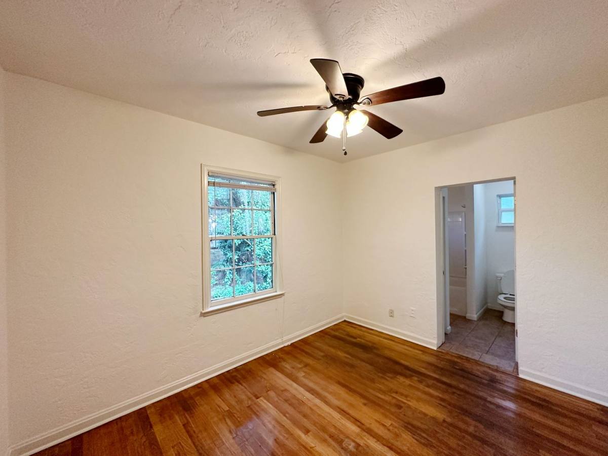 2619 NW 2nd Ave, Gainesville, FL 32607 - House for Rent - Image 9