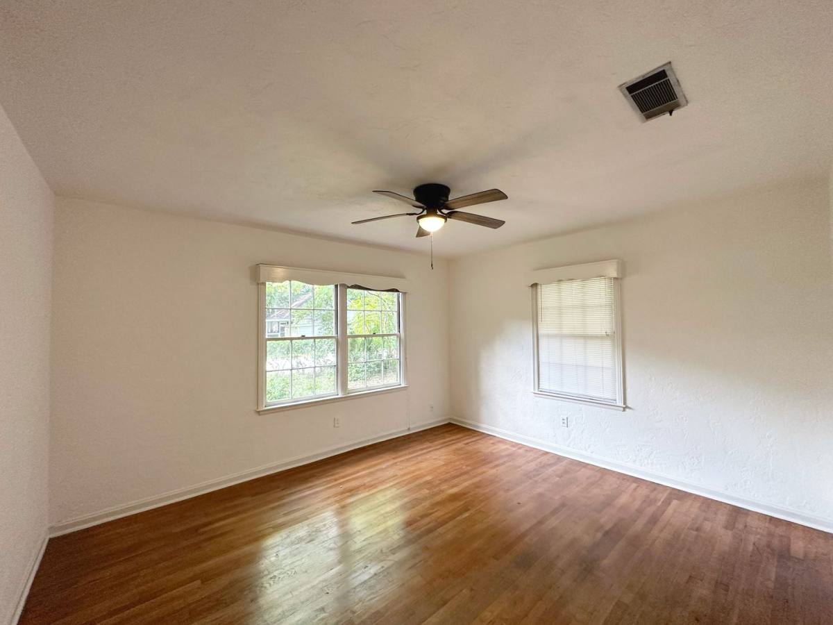 2619 NW 2nd Ave, Gainesville, FL 32607 - House for Rent - Image 8