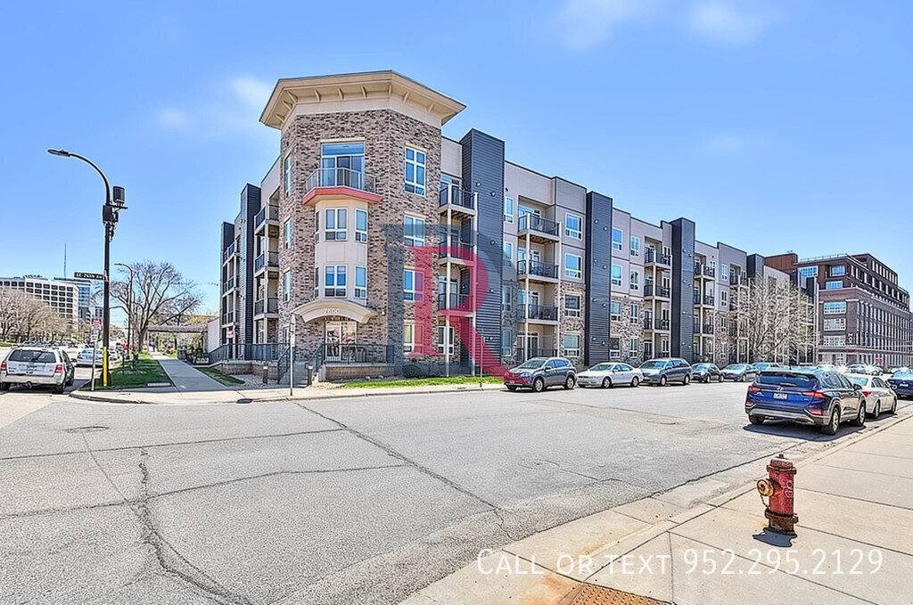 Apartment for rent at 2600 University Ave SE #417, Minneapolis, MN 55414