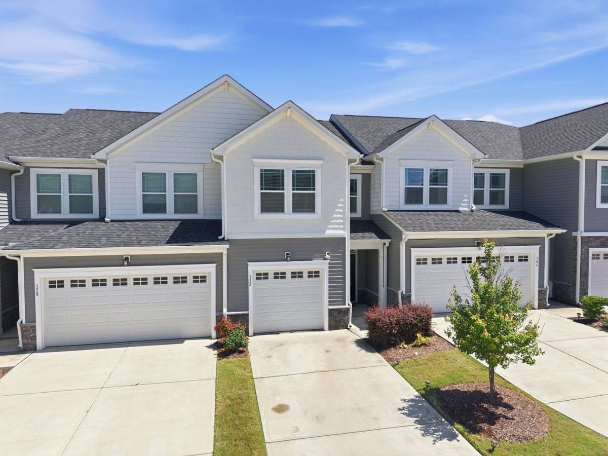 152 Roebuck Lane, Garner, NC 27529 - Townhouse for Rent - Image 2