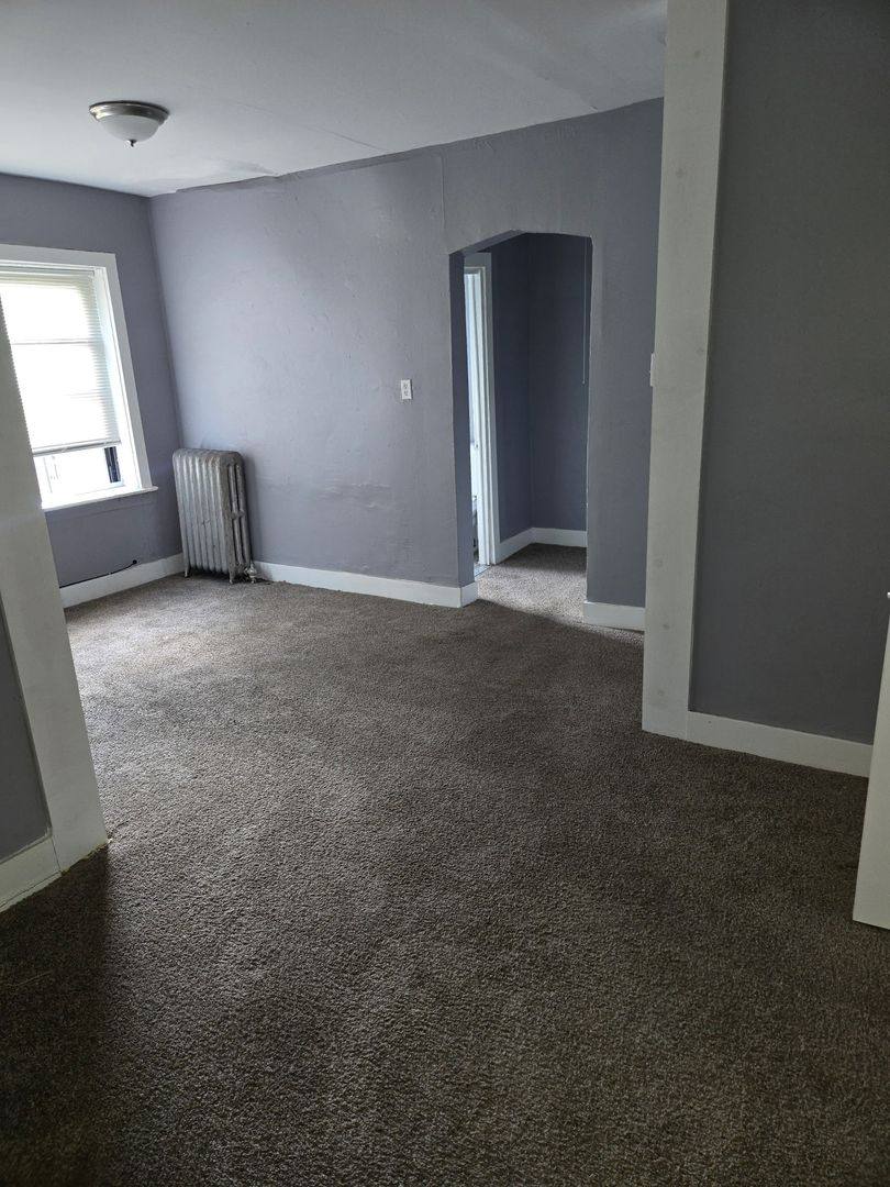 6825 S Perry Ave, Chicago, IL 60621 - Apartment for Rent - Image 1