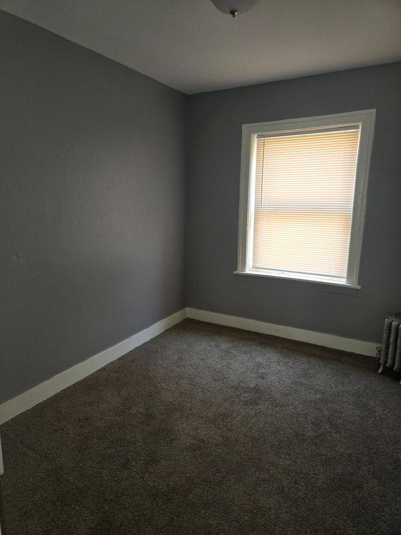 6825 S Perry Ave, Chicago, IL 60621 - Apartment for Rent - Image 5