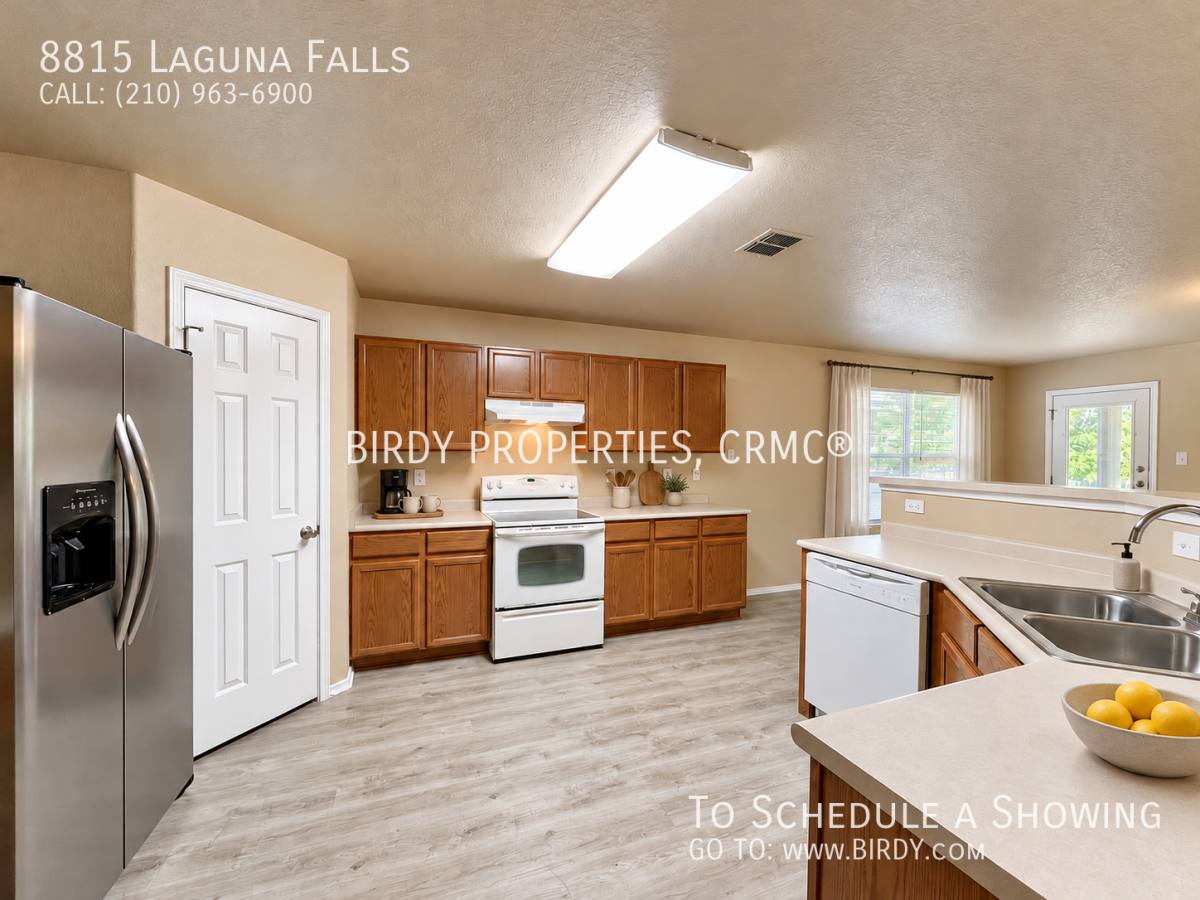 8815 Laguna Falls, San Antonio, TX 78251 - House for Rent - Image 4
