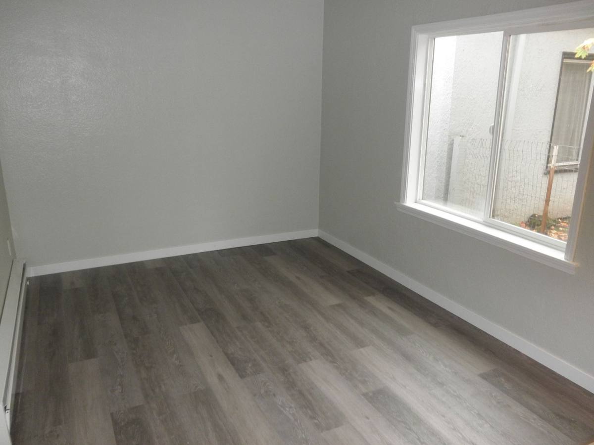 1116 3rd St NW, Salem, OR 97304 - House for Rent - Image 10