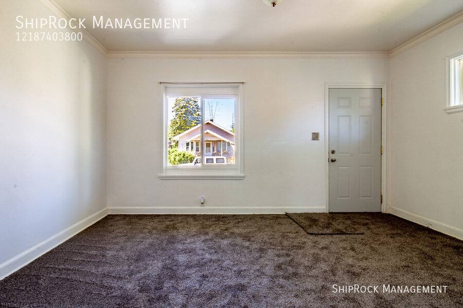 1612 Baxter Ave, Superior, WI 54880 - Apartment for Rent - Image 2