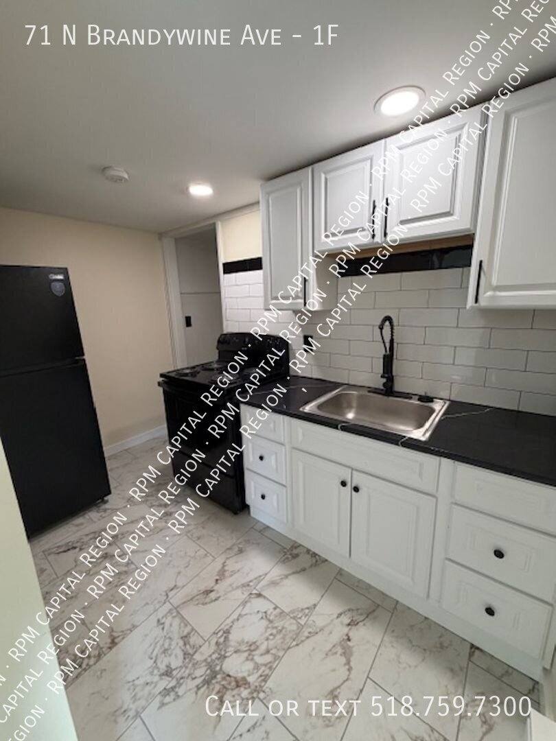 71 N Brandywine Ave #1F, Schenectady, NY 12307 - Apartment for Rent - Image 1