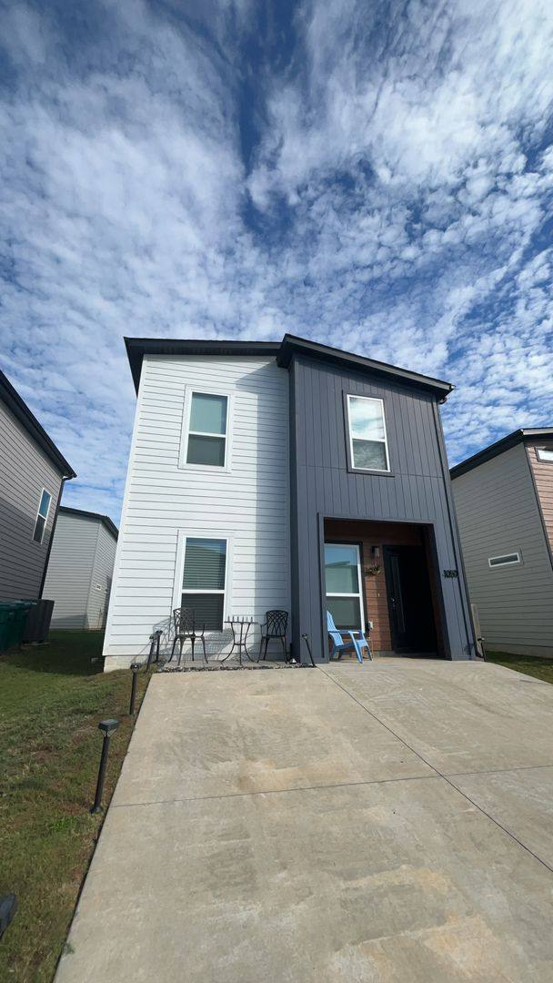 1050 Ventnor Ave, Bentonville, AR 72713 - House for Rent - Image 1