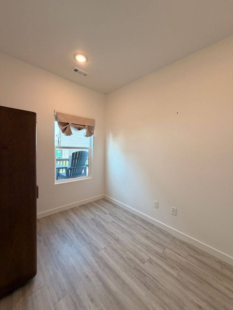 1050 Ventnor Ave, Bentonville, AR 72713 - House for Rent - Image 9