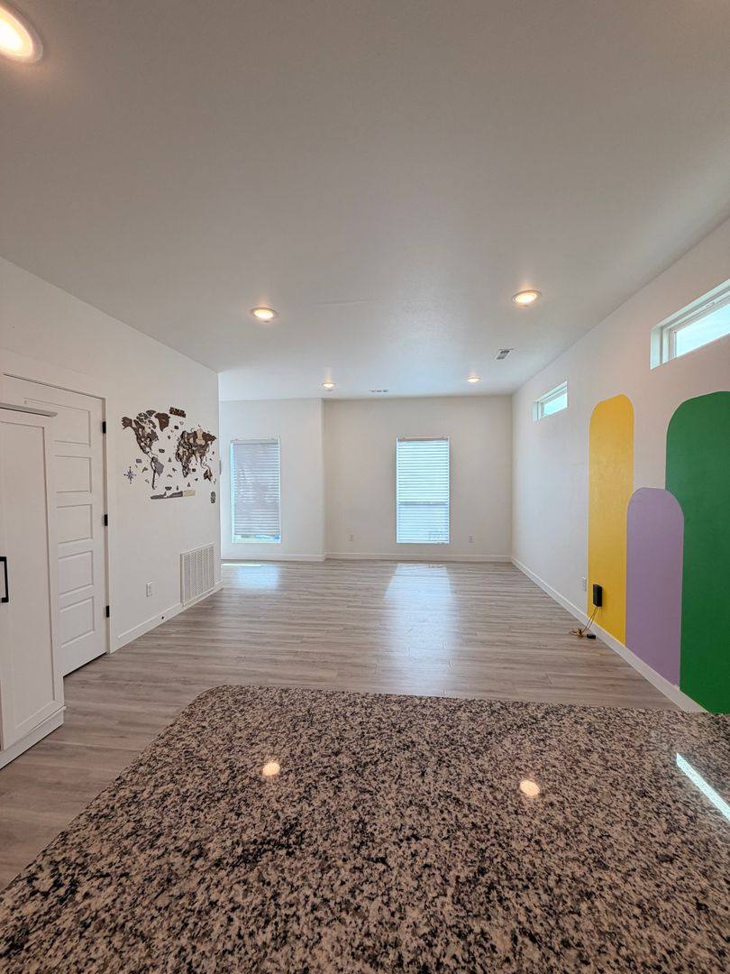 1050 Ventnor Ave, Bentonville, AR 72713 - House for Rent - Image 5