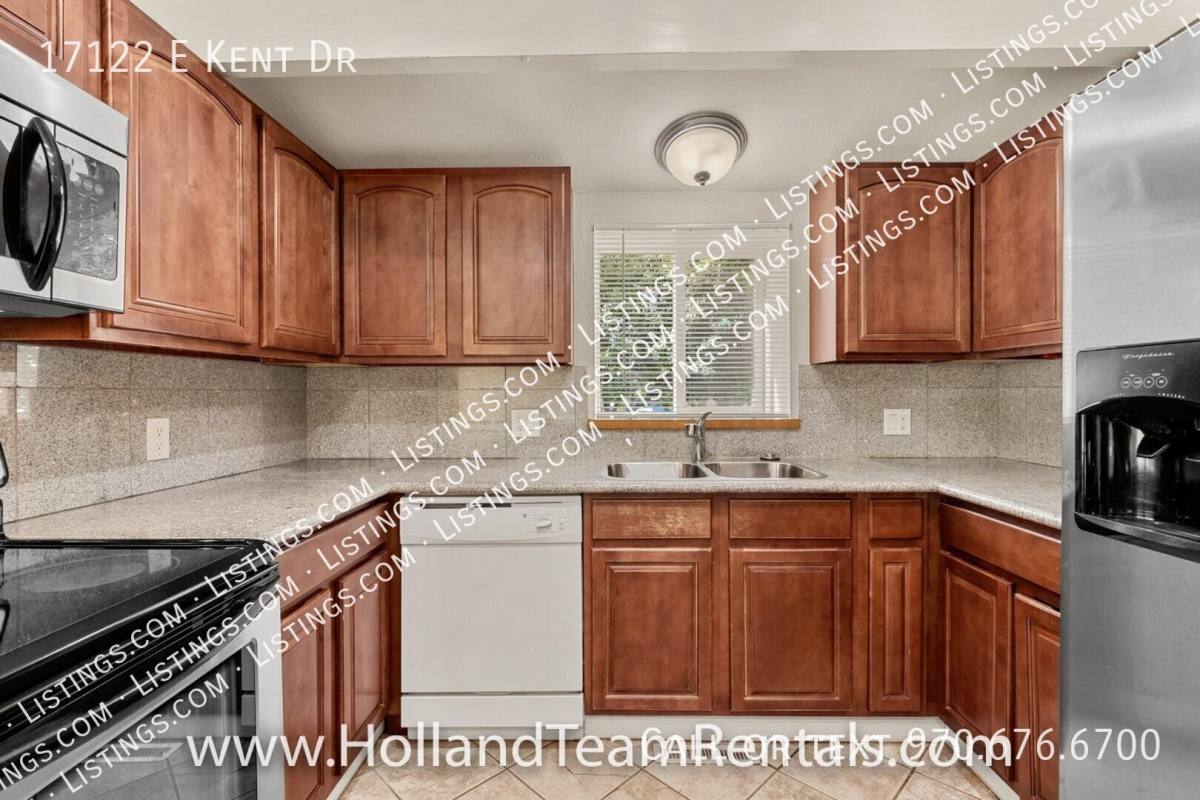 17122 E Kent Dr, Aurora, CO 80013 - House for Rent - Image 9