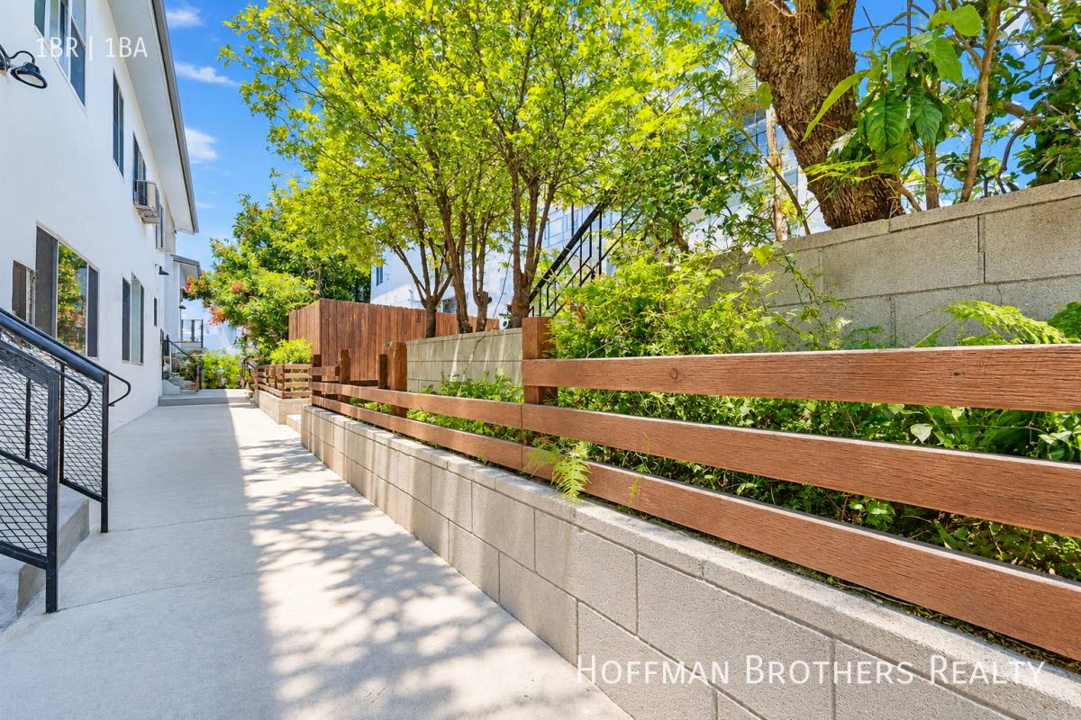1000 Coronado Terrace #8, Los Angeles, CA 90026 - Apartment for Rent - Image 3