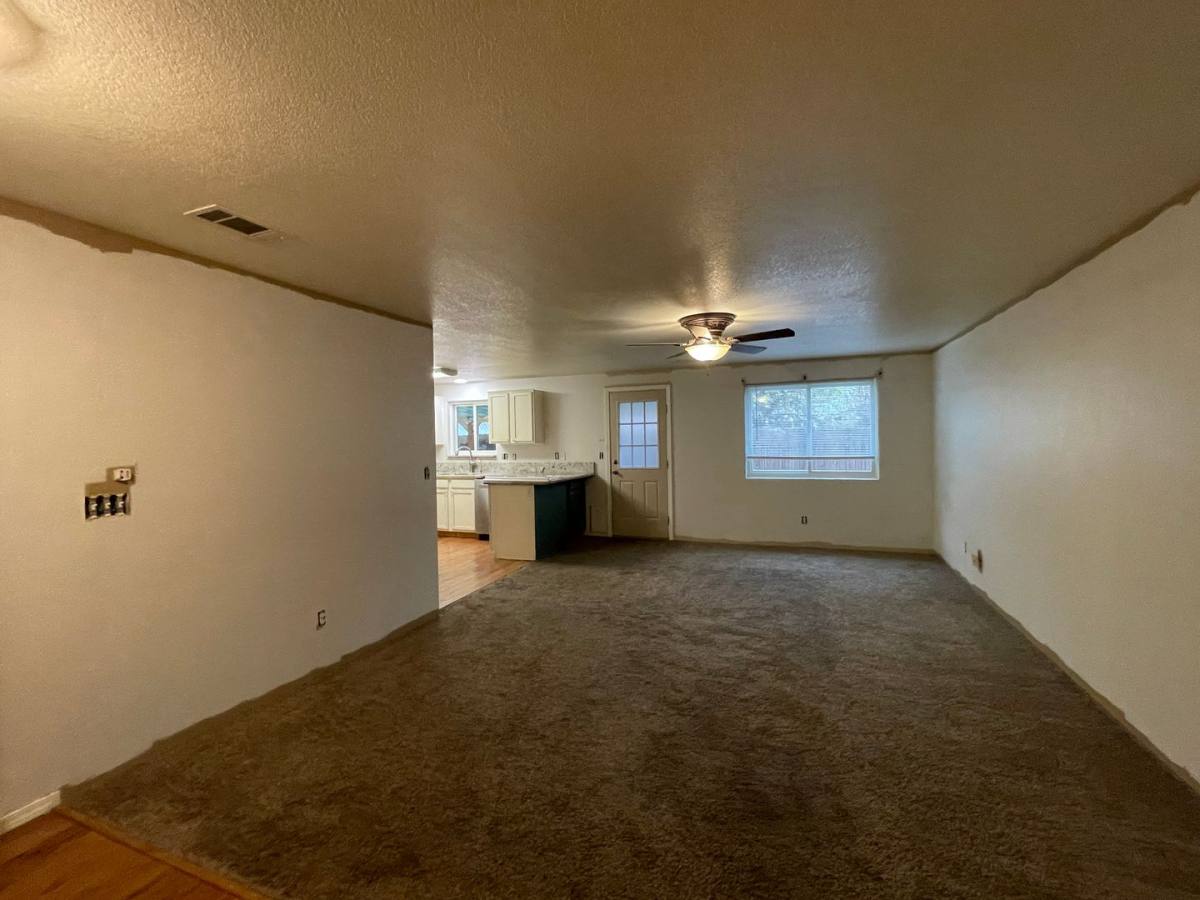 824 Beekman Ave, Medford, OR 97501 - House for Rent - Image 1