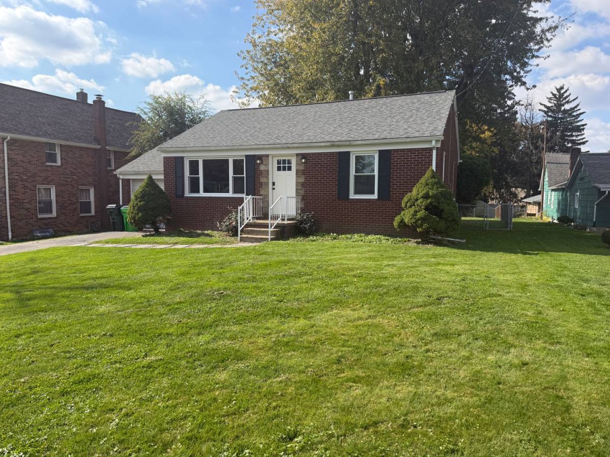 149 Cayuga Ave NW, Canton, OH 44708 - House for Rent - Image 4
