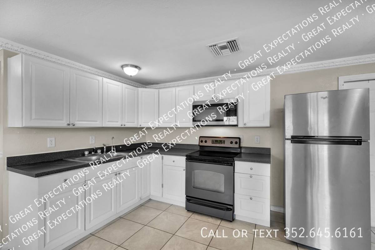3755 SW 147th Lane Rd, Ocala, FL 34473 - House for Rent - Image 8