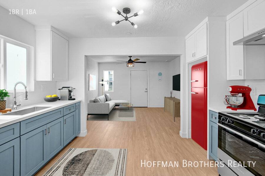 Apartment for rent at 5924 S Hoover St #5926, Los Angeles, CA 90044