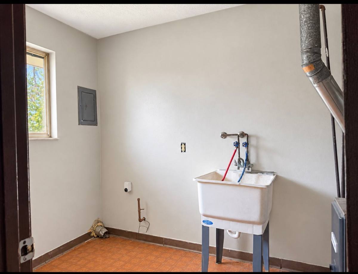 3023 Bollinger Ave, Canton, OH 44708 - Apartment for Rent - Image 7