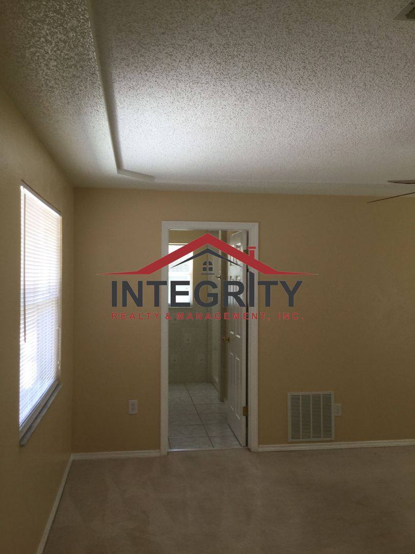 279 Deepridge Court, Orange Park, FL 32065 - House for Rent - Image 5