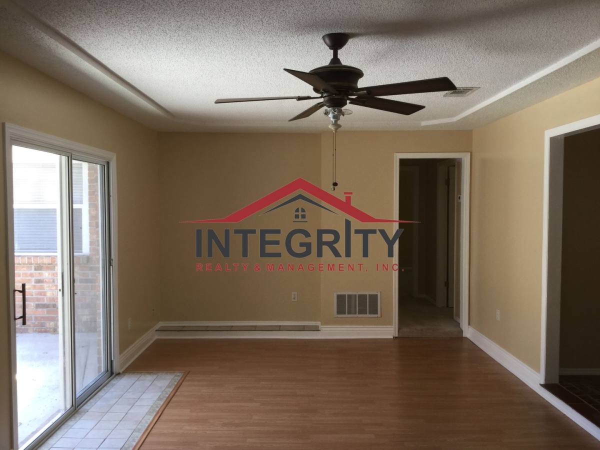 279 Deepridge Court, Orange Park, FL 32065 - House for Rent - Image 4
