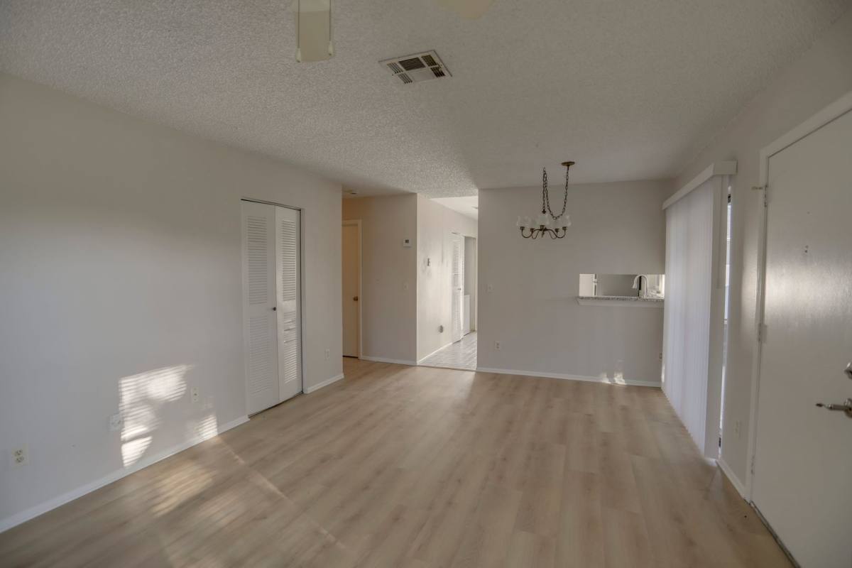 2756 Lakefern Ave, Orlando, FL 32822 - Apartment for Rent - Image 4