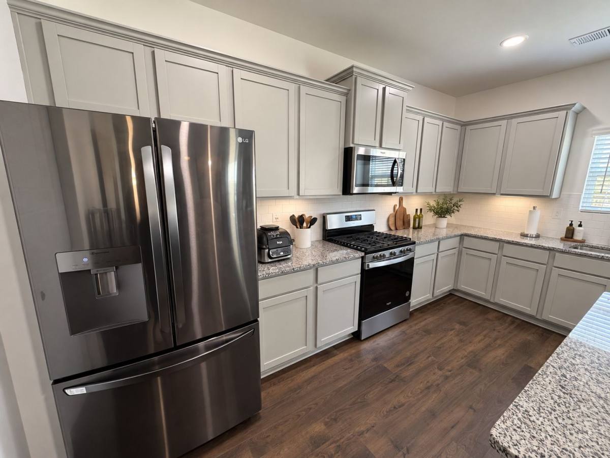 649 Azalea Bloom Dr, Loganville, GA 30052 - House for Rent - Image 9