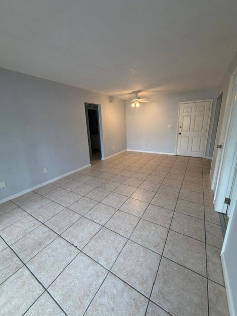 1329 Drew St #6, Clearwater, FL 33755 - Apartment for Rent - Image 3