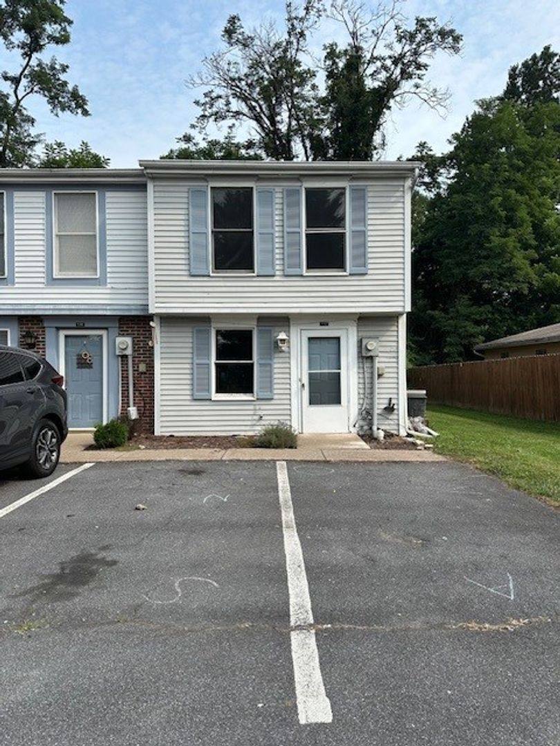 Townhouse for rent at 729 Valley St #A, Marysville, PA 17053
