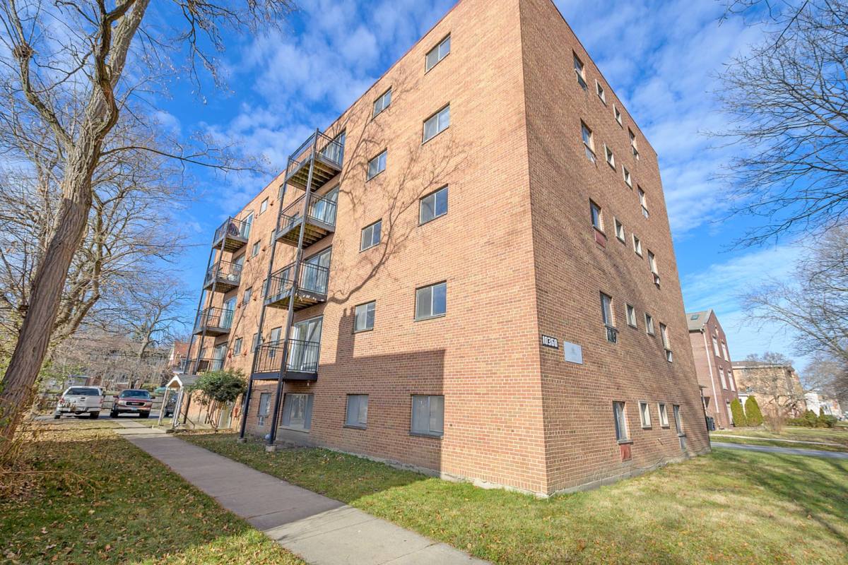 10360 S Walden Parkway, Chicago, IL 60643 - Apartment for Rent