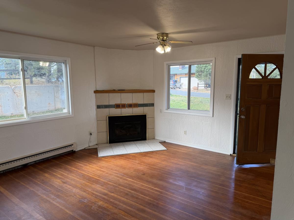 919 N Fullview St, Woodland Park, CO 80863 - House for Rent - Image 6