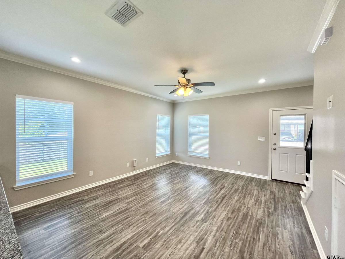 1655 S Kennedy Ave #601, Tyler, TX 75701 - Townhouse for Rent - Image 8
