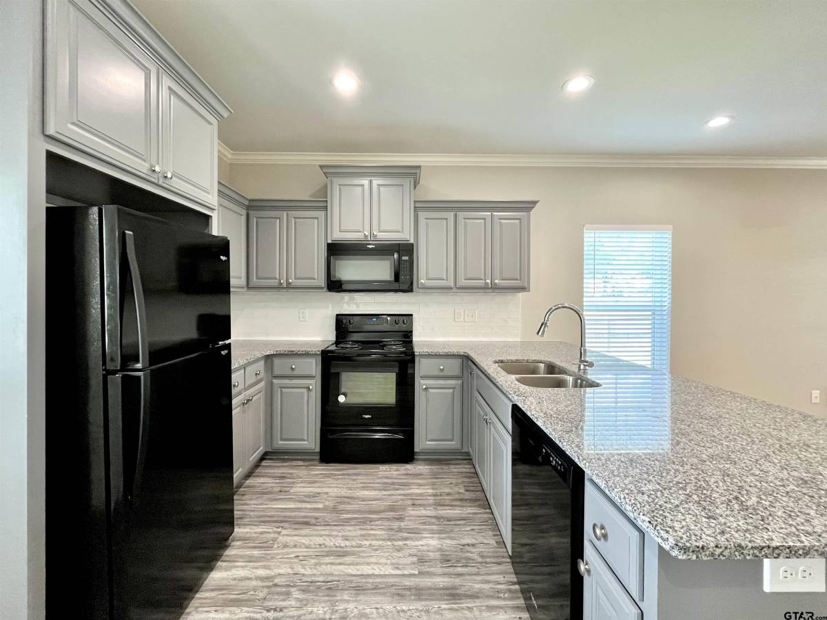 1655 S Kennedy Ave #601, Tyler, TX 75701 - Townhouse for Rent - Image 7