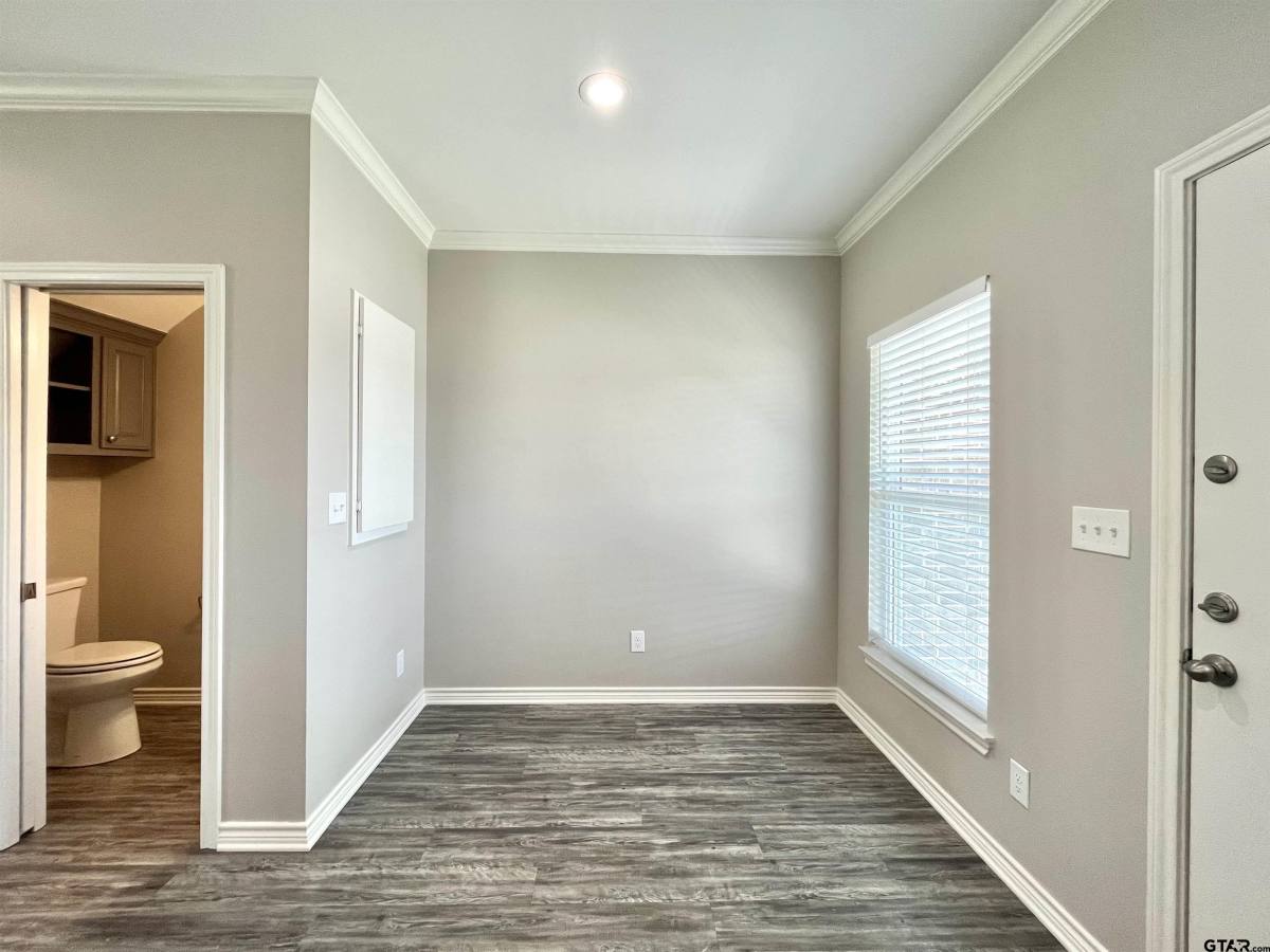 1655 S Kennedy Ave #601, Tyler, TX 75701 - Townhouse for Rent - Image 2
