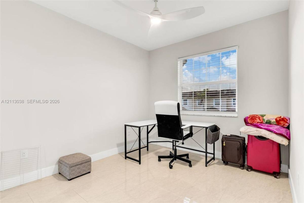 4118 NE 24th Dr, Homestead, FL 33033 - Townhouse for Rent - Image 6
