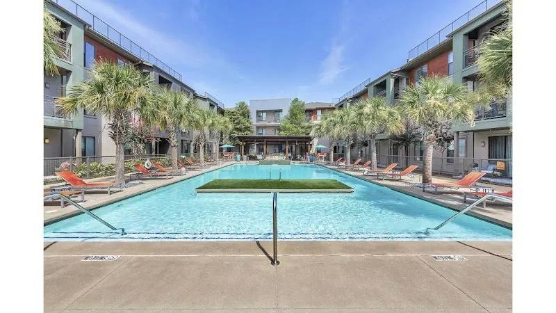 8910 Southwestern Blvd, Dallas, TX 75214 - Apartment for Rent