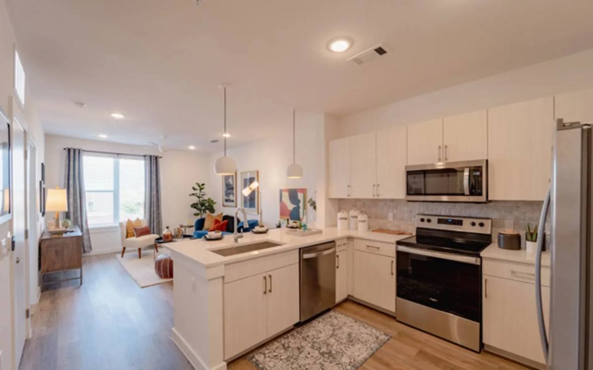 6324 N Lamar Blvd #A2, Austin, TX 78752 - Apartment for Rent - Image 6
