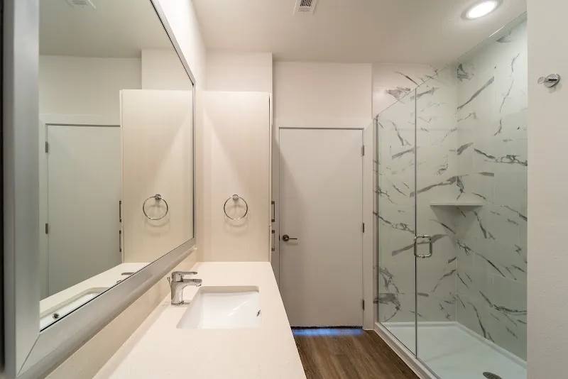 6324 N Lamar Blvd #A2, Austin, TX 78752 - Apartment for Rent - Image 3
