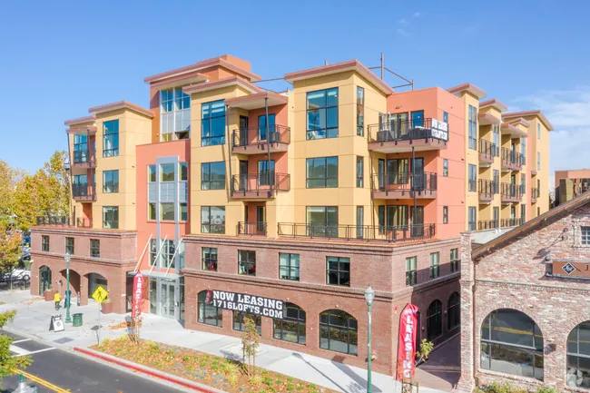 1200 W Koenig Lane #S1, Austin, TX 78756 - Apartment for Rent - Image 3