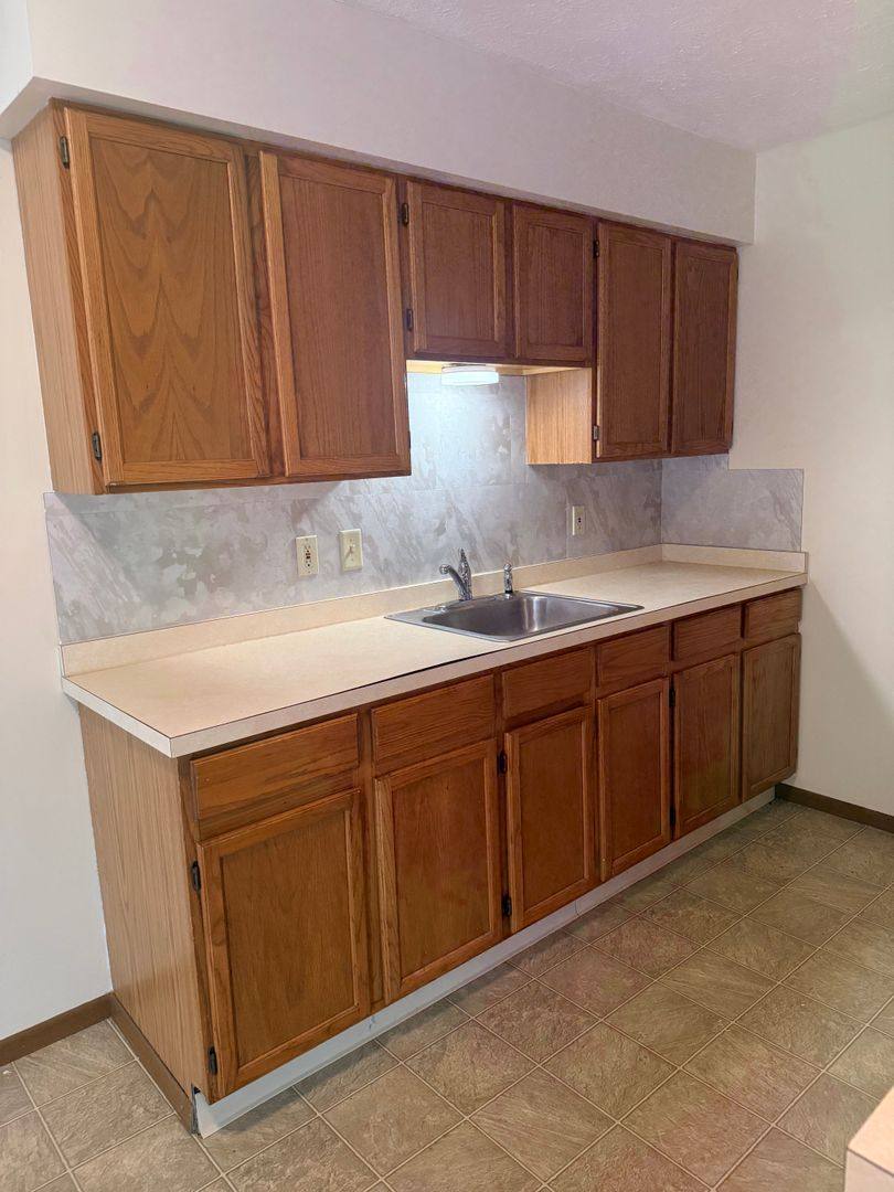 637 Mentor Ave, Painesville, OH 44077 - Apartment for Rent - Image 5