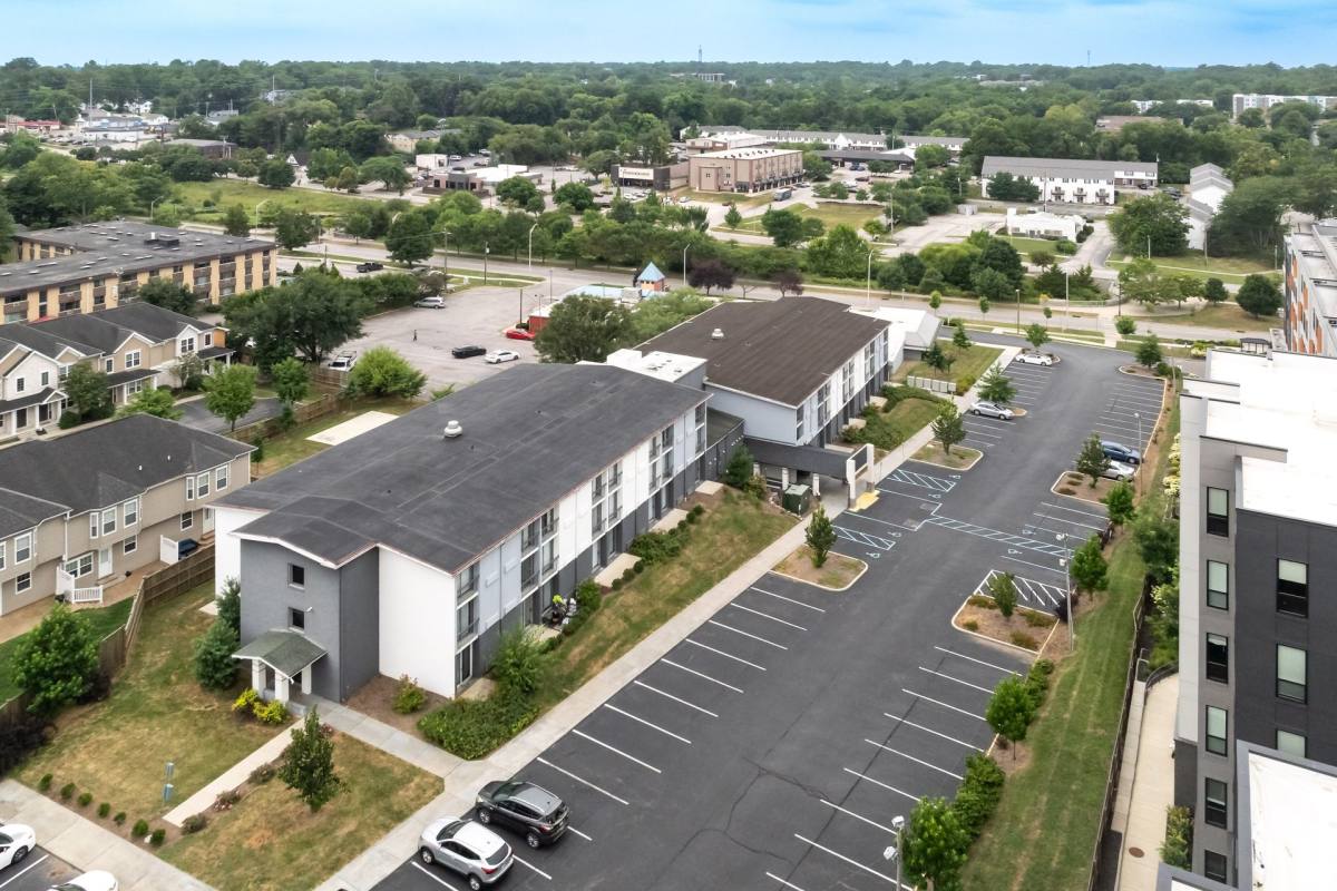 Vivo Living, 1722 N Walnut St, Bloomington, IN 47404 - Apartment for Rent - Image 6