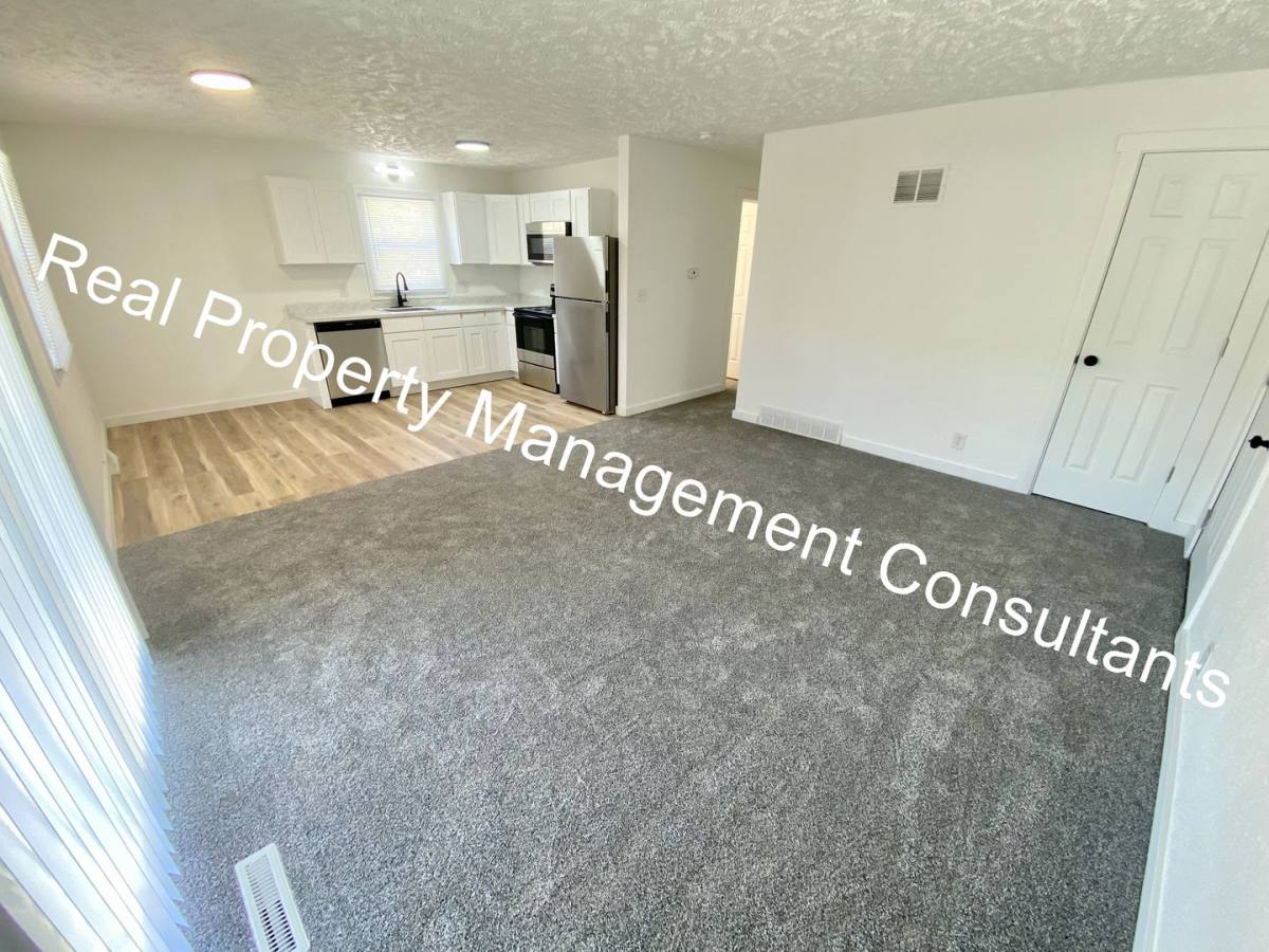 2200 Mission Rd, Harrisonville, MO 64701 - Apartment for Rent - Image 2