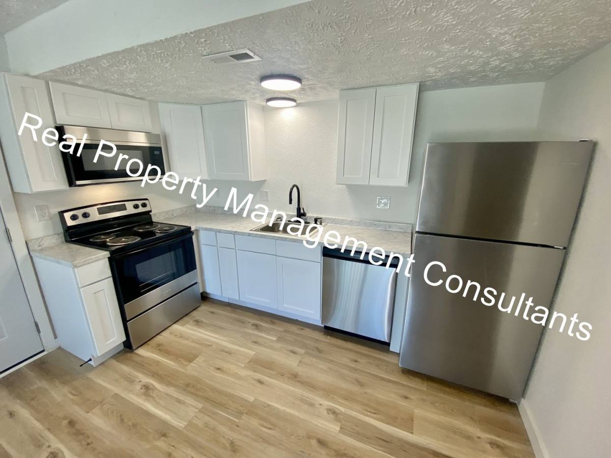2200 Mission Rd, Harrisonville, MO 64701 - Apartment for Rent - Image 4