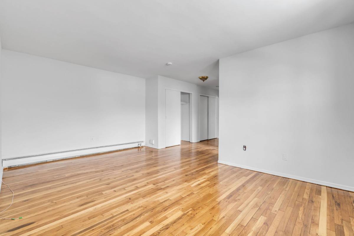 5th Avenue, 127-135 E Fifth Ave, Roselle, NJ 07203 - Apartment for Rent - Image 8