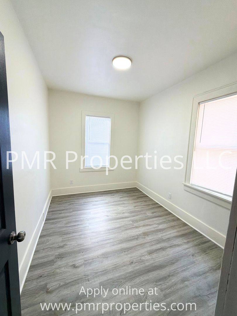 206 S 15th St, St. Joseph, MO 64501 - House for Rent - Image 5