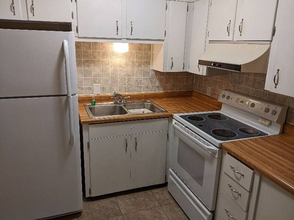 2811 Pembroke Lane A22, St. Joseph, MO 64506 - Apartment for Rent - Image 4