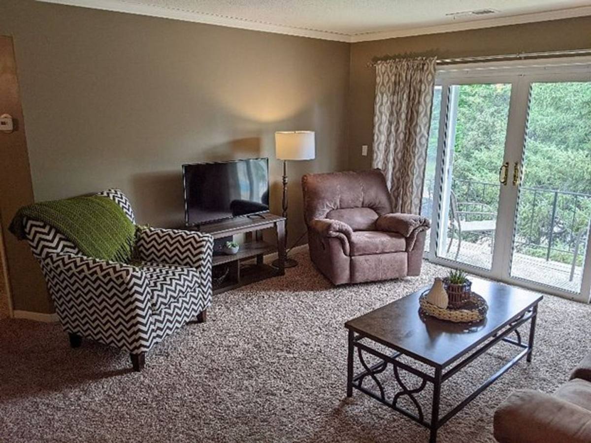 2811 Pembroke Lane A22, St. Joseph, MO 64506 - Apartment for Rent