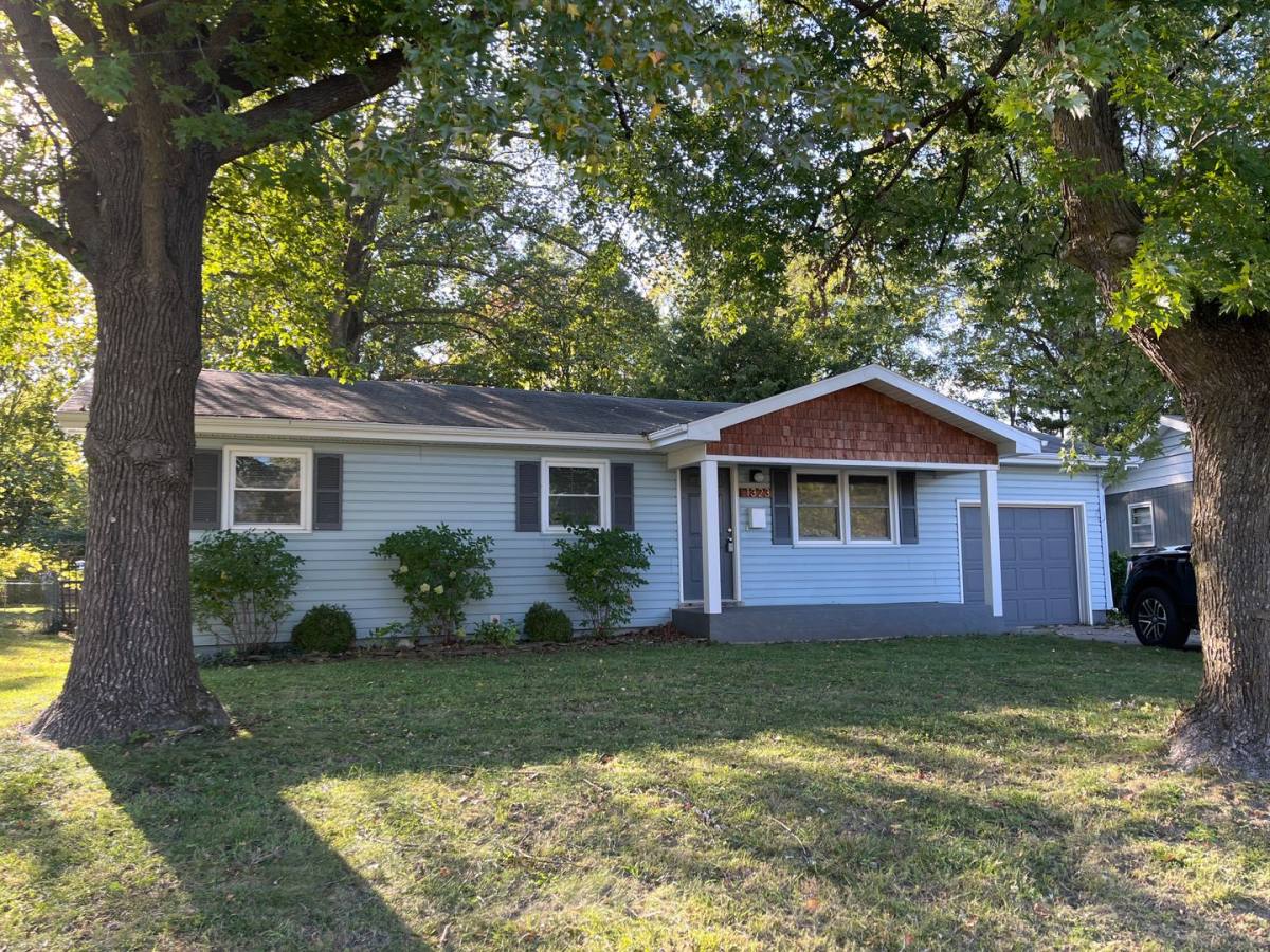 1323 S Estate Ave, Springfield, MO 65804 - House for Rent - Image 1